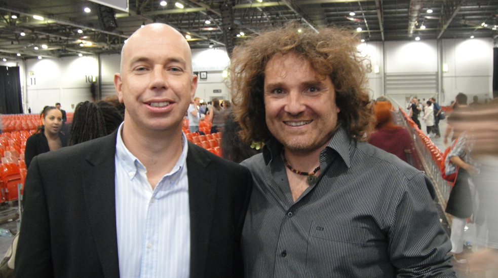 Régis Archimbaud avec Simon Coulson
