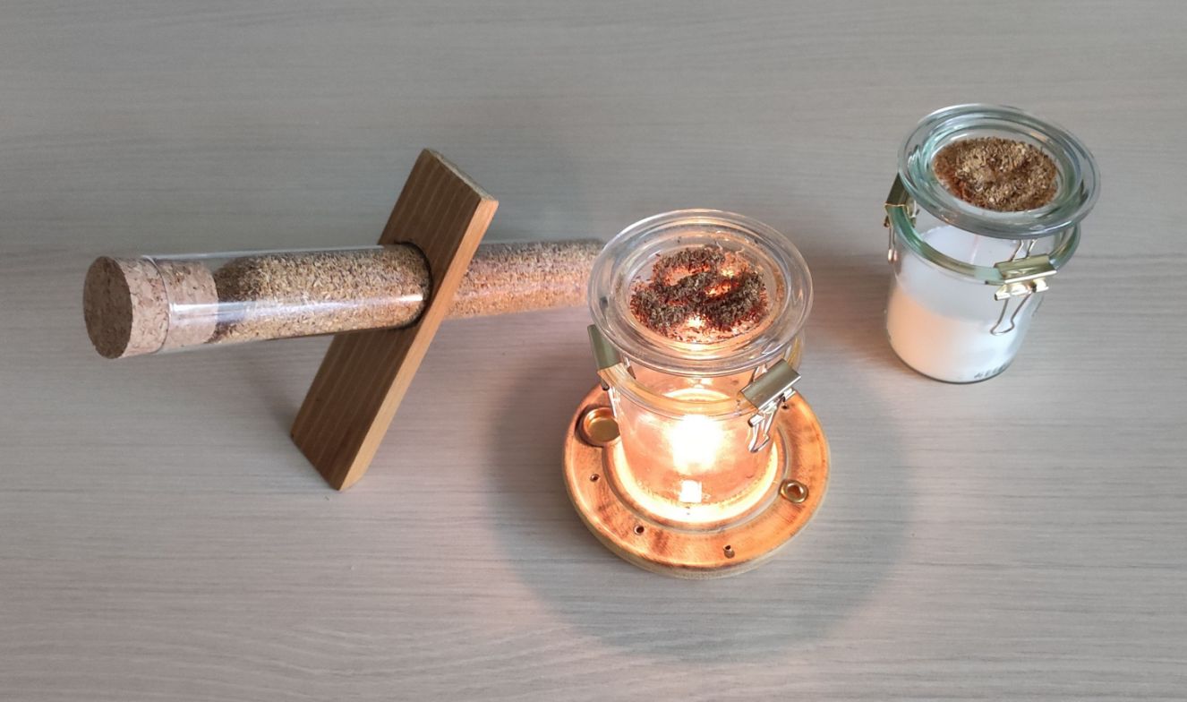 Diffuseur d’essence de bois et d’encens conçu par Régis Archimbaud